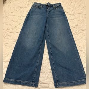 Universal Threads Wide Jeans